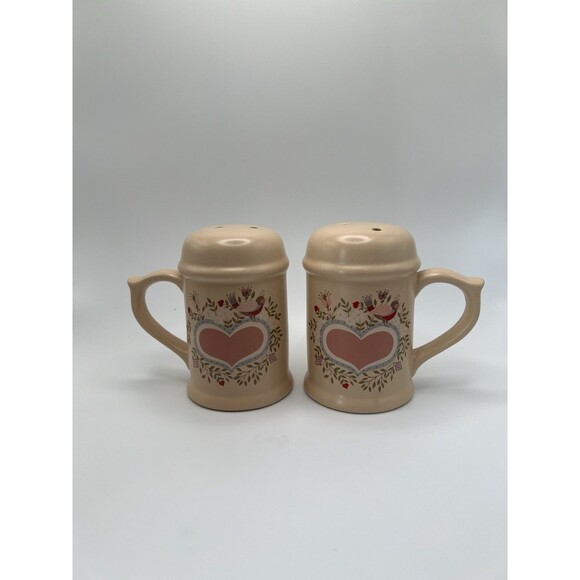 Vintage Ceramic Salt And Pepper Shakers - Grandma Core - Cottage Core - Picture 1 of 6